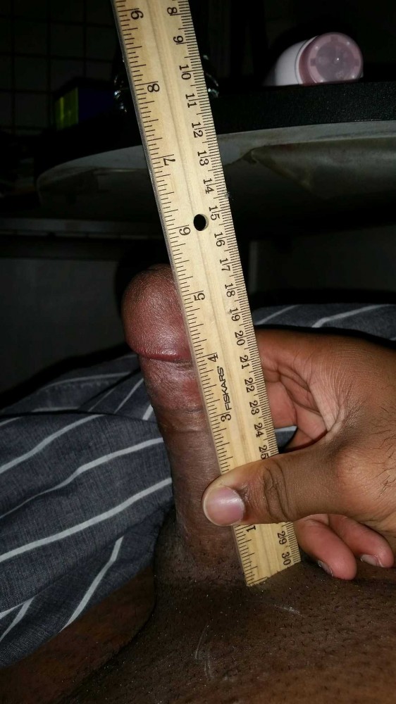 Klein negerpikkie van dertien centimeter